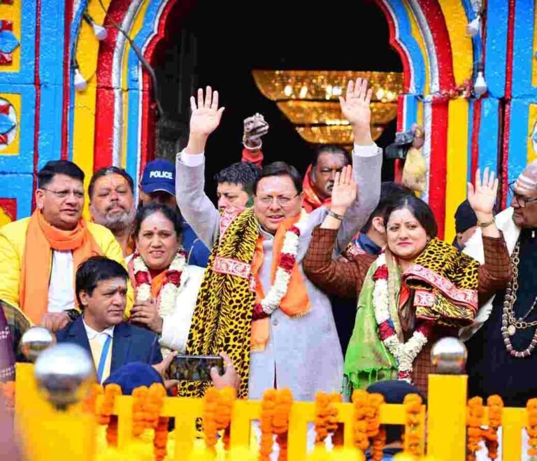खुल गए बाबा केदार के कपाट, सीएम धामी के साथ हजारों श्रद्धालु बने कपाट खुलने के साक्षी