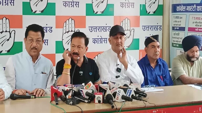 जीएसटी रिफॉर्म पर बरसी कांग्रेस, बोली- ‘गब्बर सिंह टैक्स लगाकर 8 साल तक चूसा जनता का खून’