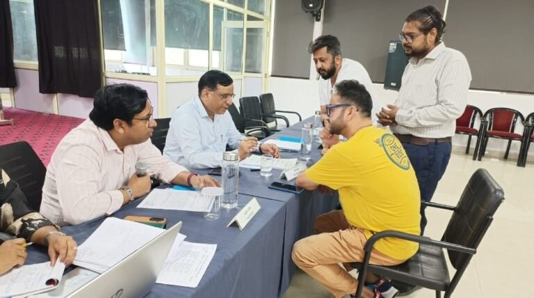 देहरादून महायोजना-2041 : सातवें दिन जीआरडी यूनिवर्सिटी में उमड़ी जनभागीदारी, नागरिकों ने रखे भविष्य के दून की विकास रूपरेखा से जुड़े सुझाव